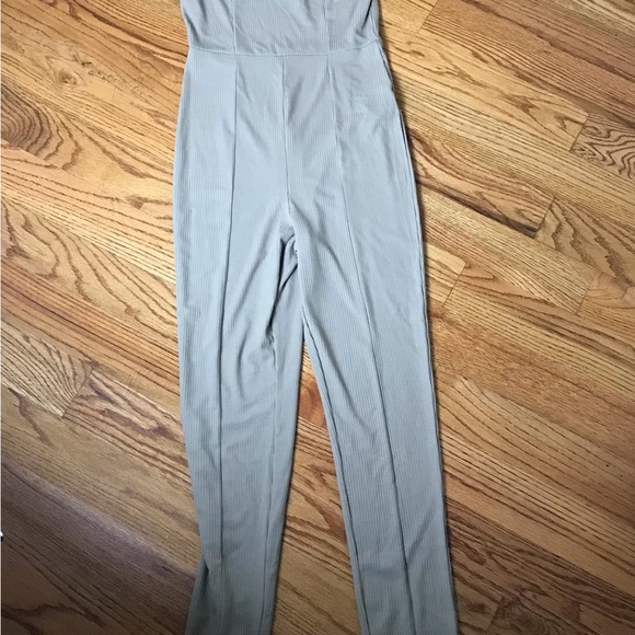 Taupe Jumpsuit NWT - Picture 3 of 6